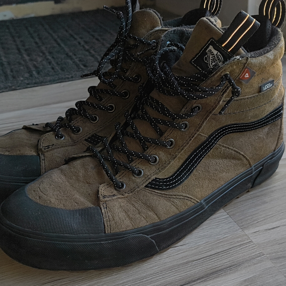 Vans Men's Black and Brown High-Top Sneakers